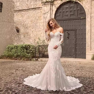 Off The Shoulder <b>Lace</b> Wedding Dress Mermaid Style Sweetheart Neckline Long Sleeve <b>White</b> Vintage Bridal Gown - Product Image 3