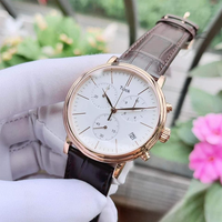 Montre Chronographe Sportive Simple et Élégante à Quartz avec Cadran en Cristal Saphir, Lunette en Acier Inoxydable et Bracelet en Cuir, Affichage Analogique à Aiguilles
