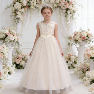 Robe de demoiselle d'honneur tendance 2026 pour adolescentes, en dentelle florale, personnalisée, sans manches, longue et bouffante, pour banquets et fêtes - Product Image 1