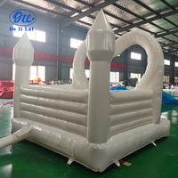 Château gonflable blanc très vendu à l'exportation Château d'amour Château de proposition trampoline pour fête d'anniversaire et de mariage sur le thème de l'extérieur