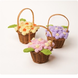 Mini cesta de flores de punto hecha a mano, adorno de hilo tejido para regalo de mascotas - Product Image 2