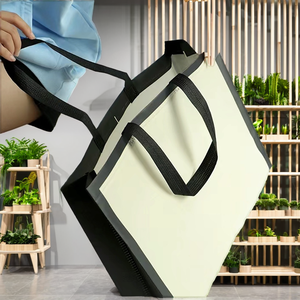 Sacs fourre-tout écologiques haut de gamme et tendance en tissu non tissé avec logo personnalisé pour cadeaux et shopping, sacs à bandoulière pour femmes - Product Image 2