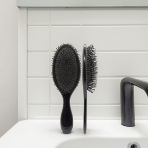 <span class=keywords><strong>Brosse</strong></span> à cheveux ionique avec logo personnalisé, poils en <span class=keywords><strong>boucle</strong></span> avec coussin d'air, design compact pour l'entretien des perruques - Product Image 5