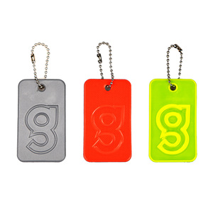 قلادة منعكسات EN17353 CE Hi Vis متوهجة في الظلام حلقة مفاتيح مخصصة لتزيين الحقيبة المدرسية - Product Image 6