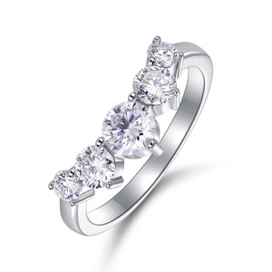 潘禺カスタムジュエリー 14K 18K ゴールド VVS VS 0.5カラット 1カラット 1.5カラット 2カラット 認定ダイヤモンド ラウンドブリリアント クラシック モアサナイトリング - Product Image 3