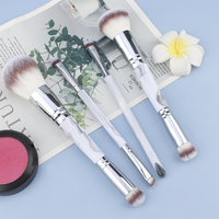 Pinceau IT Cosmetics Heavenly Luxe Complexion Perfection # 7 Finitions par aérographe |   Pinceau de maquillage double embout CC+ pour fond de teint crème