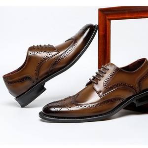 รองเท้าหนังแท้ลายสลักสไตล์บริติชแบบทางการสำหรับผู้ชาย ปี 2025 ทันสมัย ระบายอากาศได้ดี พร้อมพื้นรองเท้าแบบมีซับใน ป้องกันการลื่น - Product Image 3