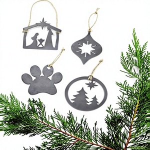 Juego de Adornos Navideños Colgantes de Metal Cortados con Láser, con Diseño de Estrella de Natividad, Huella de Pata y Árbol, Decoraciones Tradicionales Hechas a Mano - Product Image 1