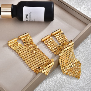 Pendientes de Moda con Borlas, Chapados en Oro, de Aleación, para Mujer, Joyería para Oficina y Carrera Profesional - Product Image 4