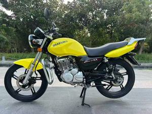 ซูซูกิ เรดเดอร์ <span class=keywords><strong>125</strong></span> เครื่องยนต์ <span class=keywords><strong>125</strong></span> ซีซี แรงทรงพลัง ประหยัดน้ำมัน ความเร็วสูงสุด >80 กม./ชม. เหมาะสำหรับการเดินทางในเมืองทุกวัน ใช้เชื้อเพลิงเบนซิน - Product Image 6