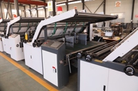 Machine à laminer semi-automatique électrique de haute qualité à 3 couches avec moteur pour la fabrication de carton ondulé