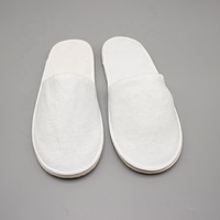 Pantoufles d'hôtel en gros Pantoufles d'intérieur jetables en velours et blanc Pantoufles personnalisées Spa invité pas cher