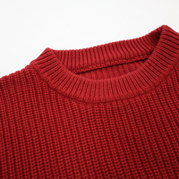 Vente en gros sur mesure hiver joyeux lettre brodée col haut pull tricoté femmes pull de Noël