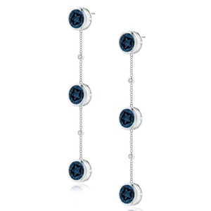 Juego de bisel redondo, estación de Topacio Azul de Londres, pendientes de gota de oro blanco de 14k - Product Image 1