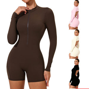 ชุดออกกำลังกายยกก้นสำหรับผู้หญิงบอดี้สูทไร้รอยต่อและกางเกงขาสั้นโยคะ - Product Image 1