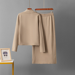 Conjunto de Dos Piezas Elegante Pretty Steps 2026 para Otoño e Invierno, <span class=keywords><strong>Blazer</strong></span> de Punto y Falda Ajustada Sexy - Product Image 2