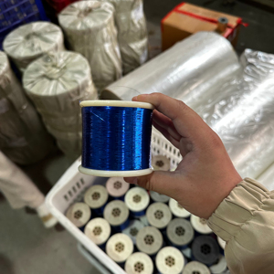 Nhà Sản Xuất <span class=keywords><strong>M</strong></span> Loại Kim Loại Sợi Phim 12mic/23mic <span class=keywords><strong>Lurex</strong></span> Sợi Cho Dệt <span class=keywords><strong>M</strong></span>ón Ăn Miếng Bọt Biển - Product Image 5