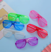 Lunettes de soleil LED lumineuses en plastique, accessoires de mode pour fêtes, Halloween, Noël, anniversaire