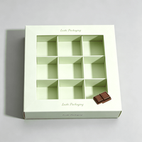 Boîte cadeau en chocolat personnalisée avec couvercle transparent, emballage de luxe pour bonbons et truffes avec séparateurs et impression de logo