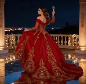 Vestido de Quinceañera con Lentejuelas Rojas Brillantes - Vestido de Gala con Cola de Corte Bordado a Mano en Oro - Product Image 4