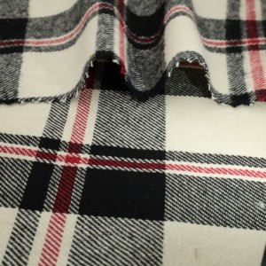 Camicia a quadri bianca tinta in filo di cotone tessuto di flanella leggero con motivo a quadri rivestiti - Product Image 2