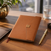 Individuelles Logo Farbiges PU-Leder Notizbuch Veganes Leder Hardcover A5 Quadratisch Goldener Verschluss Genäht 100 Blatt OEM Organizer/Planer