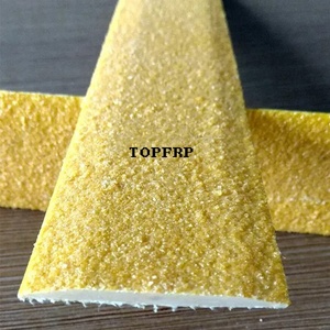 Bande antidérapante en PRV pour terrasse, nez de marche plat en fibre de verre - Product Image 3
