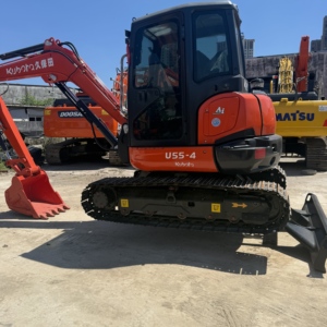 รถขุดตีนตะขาบขนาดเล็ก Kubota U55/U55-4/U55-5 5.5 ตัน มือสองคุณภาพสูงจากญี่ปุ่น ขายในราคาถูก - Product Image 1