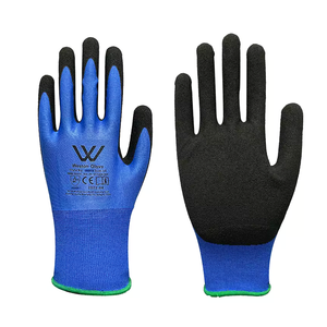 Guantes de Seguridad Laboral Personalizados de Poliéster Calibre 18 con Recubrimiento de Nitrilo Arenoso para Protección de Manos y Resistencia Eléctrica - Product Image 1