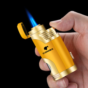 Briquet à cigares double flamme avec perce-cigares, coupe-vent en alliage, style moderne rétro de luxe pour cigares, boîte cadeau personnalisable, vente en gros - Product Image 1