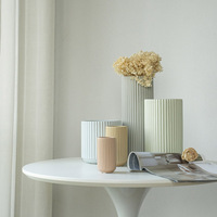 Vase en céramique moderne et simple, cylindrique, grand calibre, pour fleurs, décoration de salon, vente en gros directe d'usine