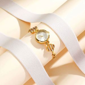 Reloj de Pulsera de Acero Inoxidable con Movimiento Digital de Aleación para Mujer /Crane 3BAR Resistente al Agua con Cierre Oculto de Botón - Product Image 4