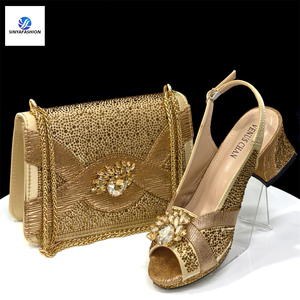 Ensemble de chaussures et sacs de luxe pour femmes en gros – Talons hauts italiens et sacs à main assortis pour femmes avec chaussures compensées - Product Image 4