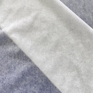 Tissu non tissé 100% polypropylène 18 g/m² absorbant l'humidité pour usage hygiénique - Product Image 1