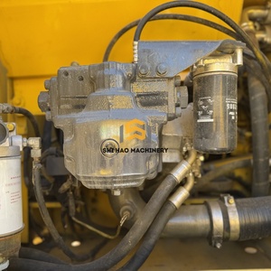 นำเข้าจากญี่ปุ่น รถขุดไฮดรอลิกแบบตีนตะขาบ Komatsu PC200 มือสอง ขนาด 20 ตัน พร้อมเครื่องยนต์และเกียร์ - Product Image 4