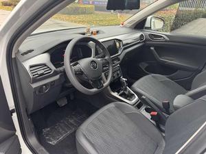 Volkswagen <span class=keywords><strong>T</strong></span>-<span class=keywords><strong>cross</strong></span> <span class=keywords><strong>2023</strong></span> de un solo dueño, listo para exportación, 1.5L automático, edición Comfort, SUV usado con excelente <span class=keywords><strong>precio</strong></span> - Product Image 6