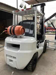 2026 High Quality <b>Used</b> TCM FD30 3ton Diesel Forklift with Two Stage Mast for Sale - Product Image 2