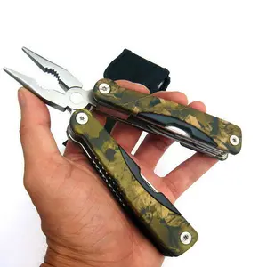 Muestra gratis Camping de alta calidad de acero inoxidable multiusos Camo Alicates Multi herramienta