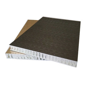 Panneaux en aluminium pré-enduit de nid d'abeilles pour la remorque électrique de rampe - Product Image 5