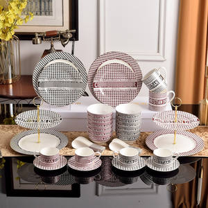 Vente flash : Ensemble de tasses à thé et soucoupes en porcelaine de luxe européenne pour le café, le thé de l'après-midi, pour hôtel, fête - Product Image 5