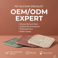 SILISUM Fournitures pour animaux de compagnie en silicone de qualité alimentaire personnalisées, accessoires d'alimentation et de toilettage pour animaux de compagnie OEM personnalisés, gamelle pour chien de qualité alimentaire, tapis à lécher