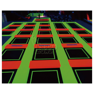 Parc de trampoline intérieur de style néon fluorescent populaire personnalisé en vente Ninja Warrior Course Amusement - Product Image 1