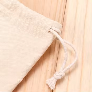 带字母图案的重型棉绳抽绳袋，可定制尺寸，适合旅行、杂货和户外活动 - Product Image 5