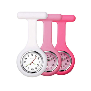 Montre infirmière personnalisée en silicone avec épingle – Montre de poche médicale à clipser pour infirmières, étudiants, promotions en matière de santé - Product Image 1