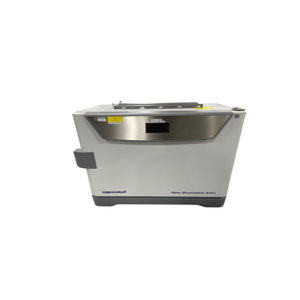 L'incubateur New Brunswick S41I avec agitateur offre un contrôle précis et parfait de la température pour l'incubation en laboratoire. - Product Image 1