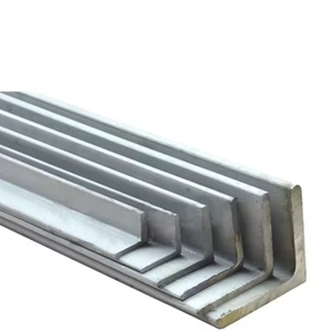 Angle en acier du <span class=keywords><strong>fer</strong></span> <span class=keywords><strong>40x40</strong></span> d'angle de barre d'angle d'acier doux de tailles standard aux Philippines - Product Image 6