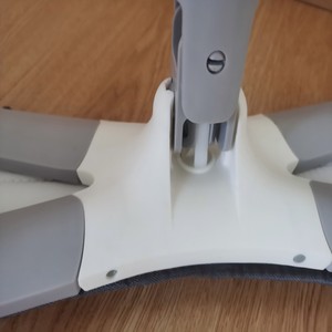 Fregona <span class=keywords><strong>de</strong></span> mariposa para lavado a <span class=keywords><strong>mano</strong></span> gratis, fregona plana <span class=keywords><strong>de</strong></span> una manija <span class=keywords><strong>de</strong></span> plástico y <span class=keywords><strong>hierro</strong></span> duradero para limpieza en seco y húmedo, uso doméstico - Product Image 3