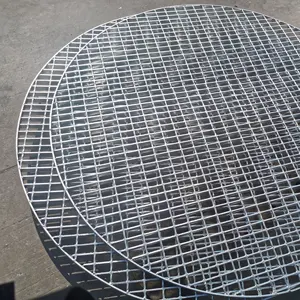 गैल्वनाइज्ड एंटी स्किड स्टील ग्रेटिंग फ़्लोरिंग उत्पाद - Product Image 2
