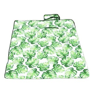 Couverture <span class=keywords><strong>de</strong></span> pique-nique portable avec imprimé feuilles tropicales pour les activités <span class=keywords><strong>de</strong></span> camping en plein air et la détente à la <span class=keywords><strong>plage</strong></span> - Product Image 1