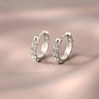 925 Sterling Silber Blumenmuster Kubikzirkonia Huggie Creolen Vergoldete Mini-Creolen für Damen